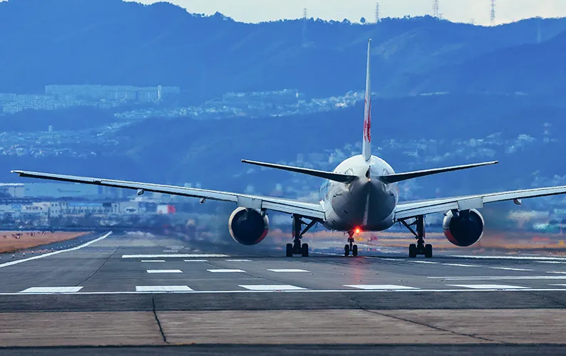 大阪国際空港